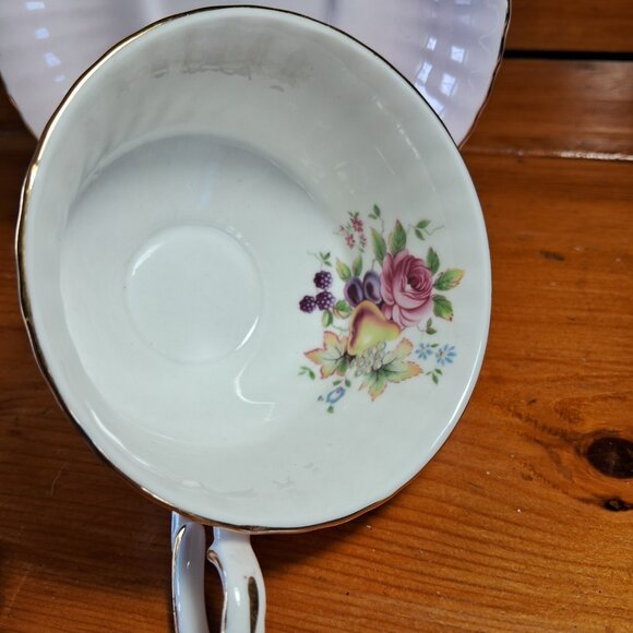 Paragon vintage bone china teacup & saucer, white, gold, pink - Picture 3 of 8